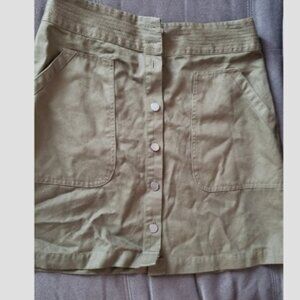 Cute Olive Green Button Down Skirt Size 2 Banana Republica